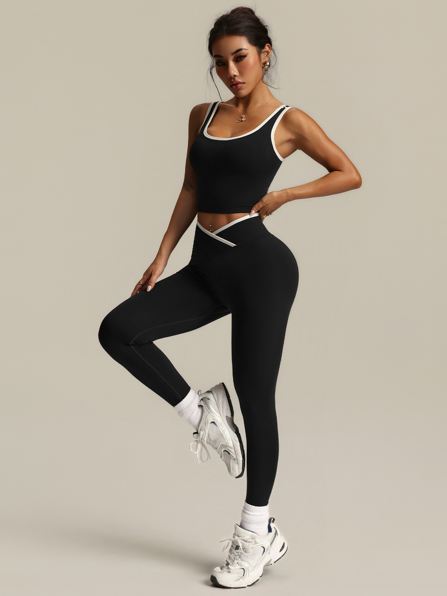 Custom Logo Women Seamless Yoga 2 Piece Set High Stretch Quick Dry Workout Tank Top Private Label Gym Activewear