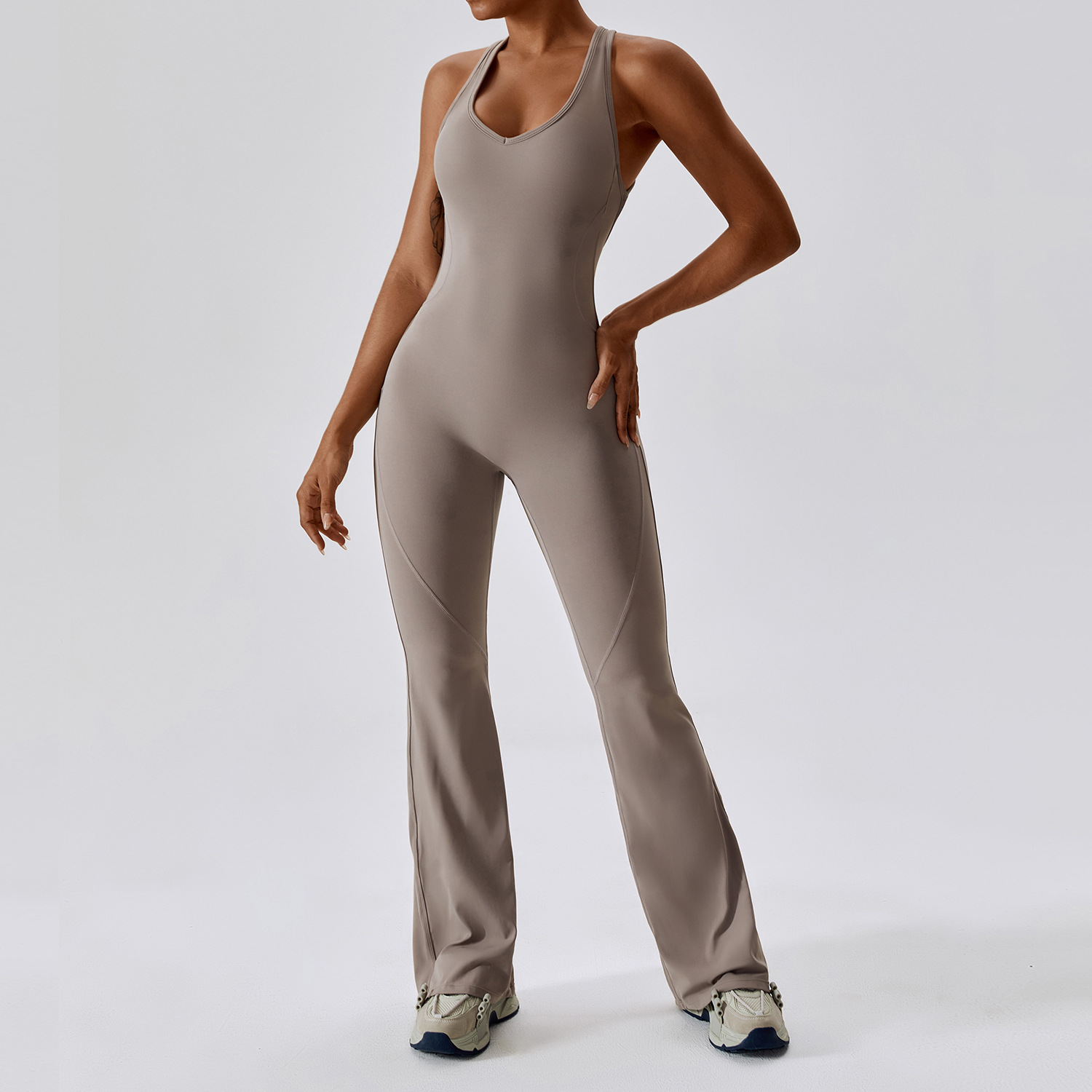 Yoga Suits Wholesale Women's Slim Fit Sports Bodysuits Seamless Breathable Jumpsuits Gym Fitness Running Dance Workout Bodysuits