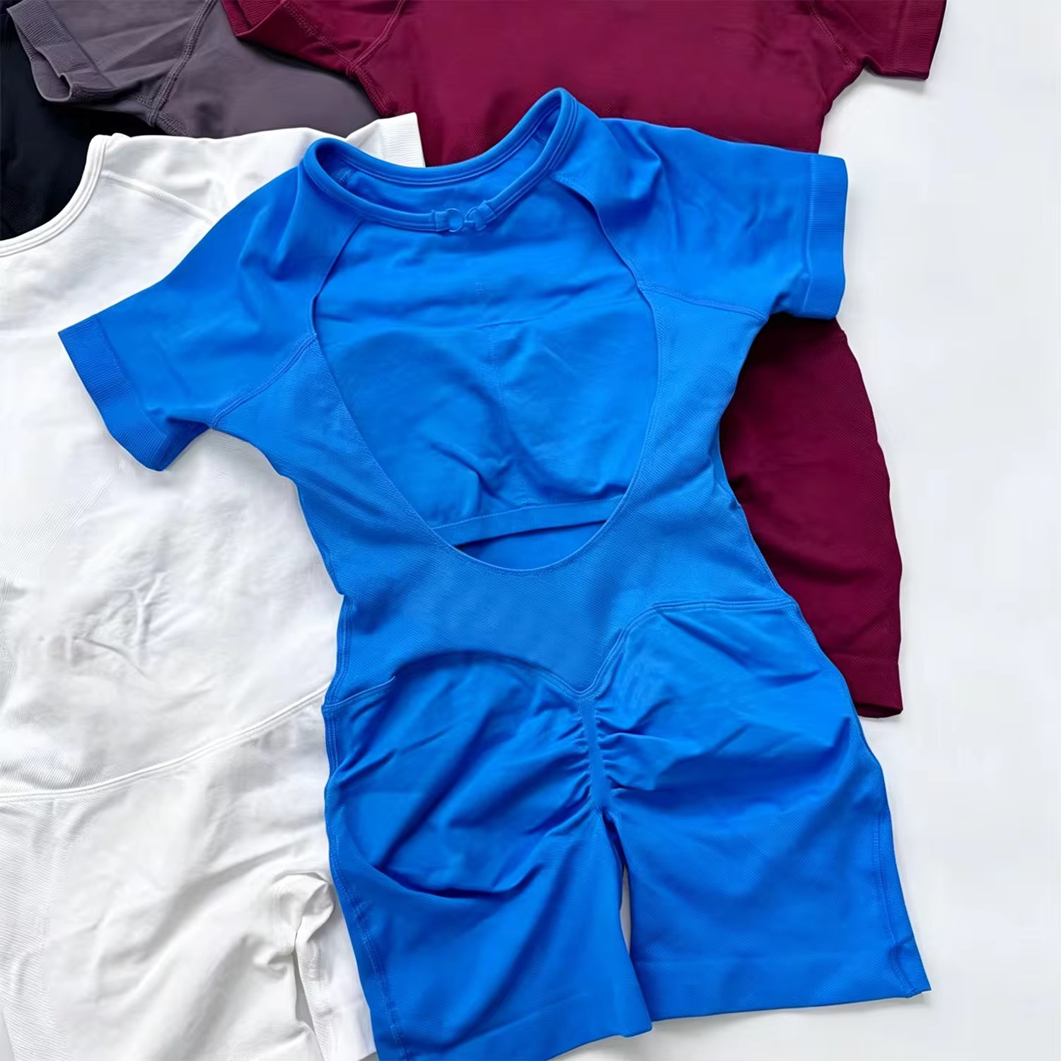 Hot Sale Seamless Short Sleeve Backless Yoga Jumpsuit Quick Dry 4 Way Stretch Scrunch Butt Women Fitness Wear Sports Bodysuits