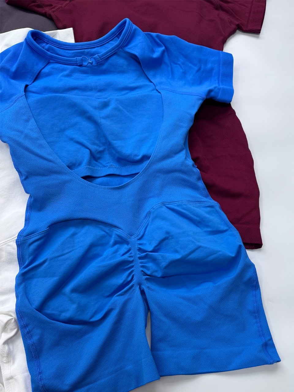 Hot Sale Seamless Short Sleeve Backless Yoga Jumpsuit Quick Dry 4 Way Stretch Scrunch Butt Women Fitness Wear Sports Bodysuits
