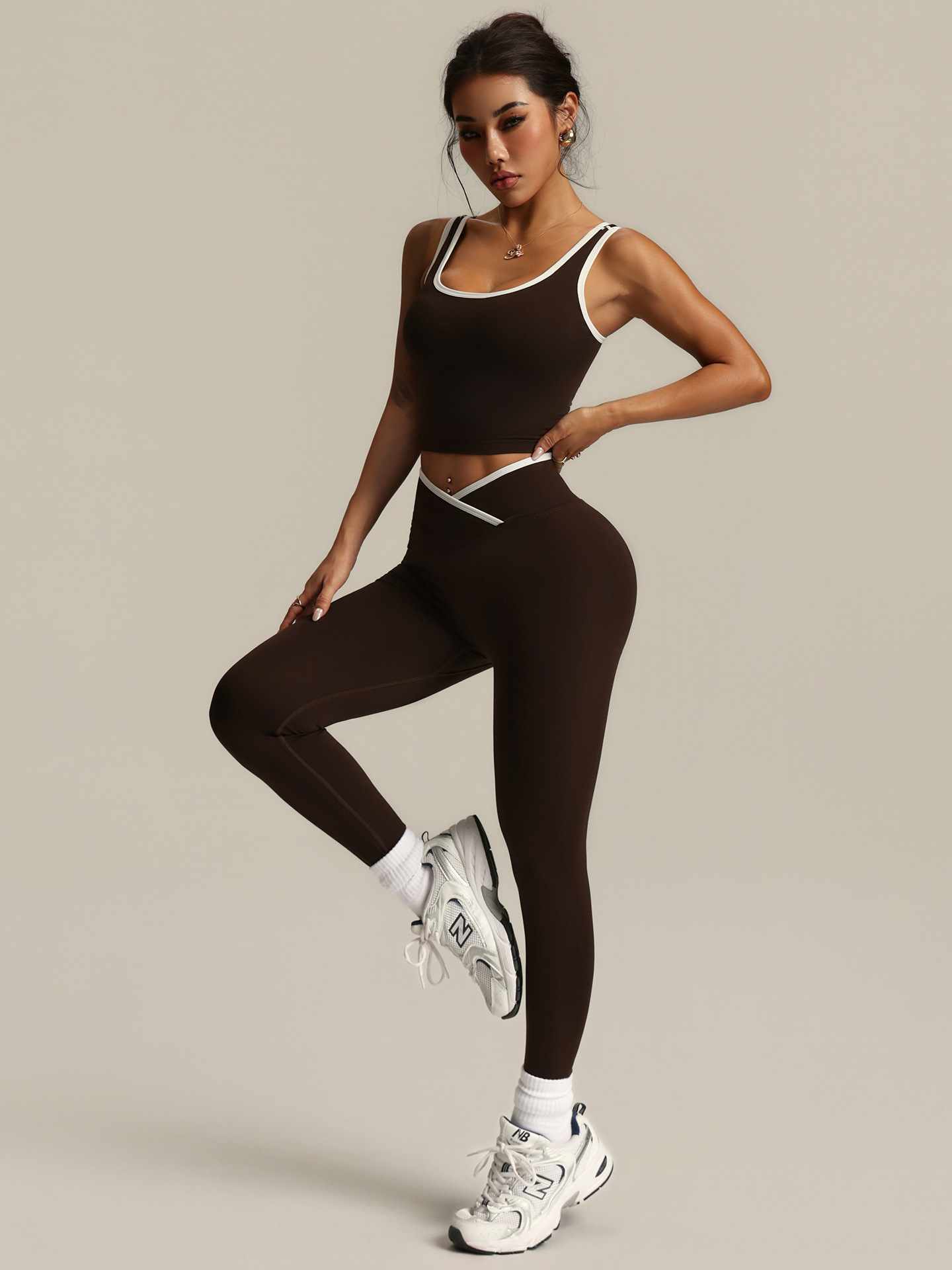 Custom Logo Women Seamless Yoga 2 Piece Set High Stretch Quick Dry Workout Tank Top Private Label Gym Activewear