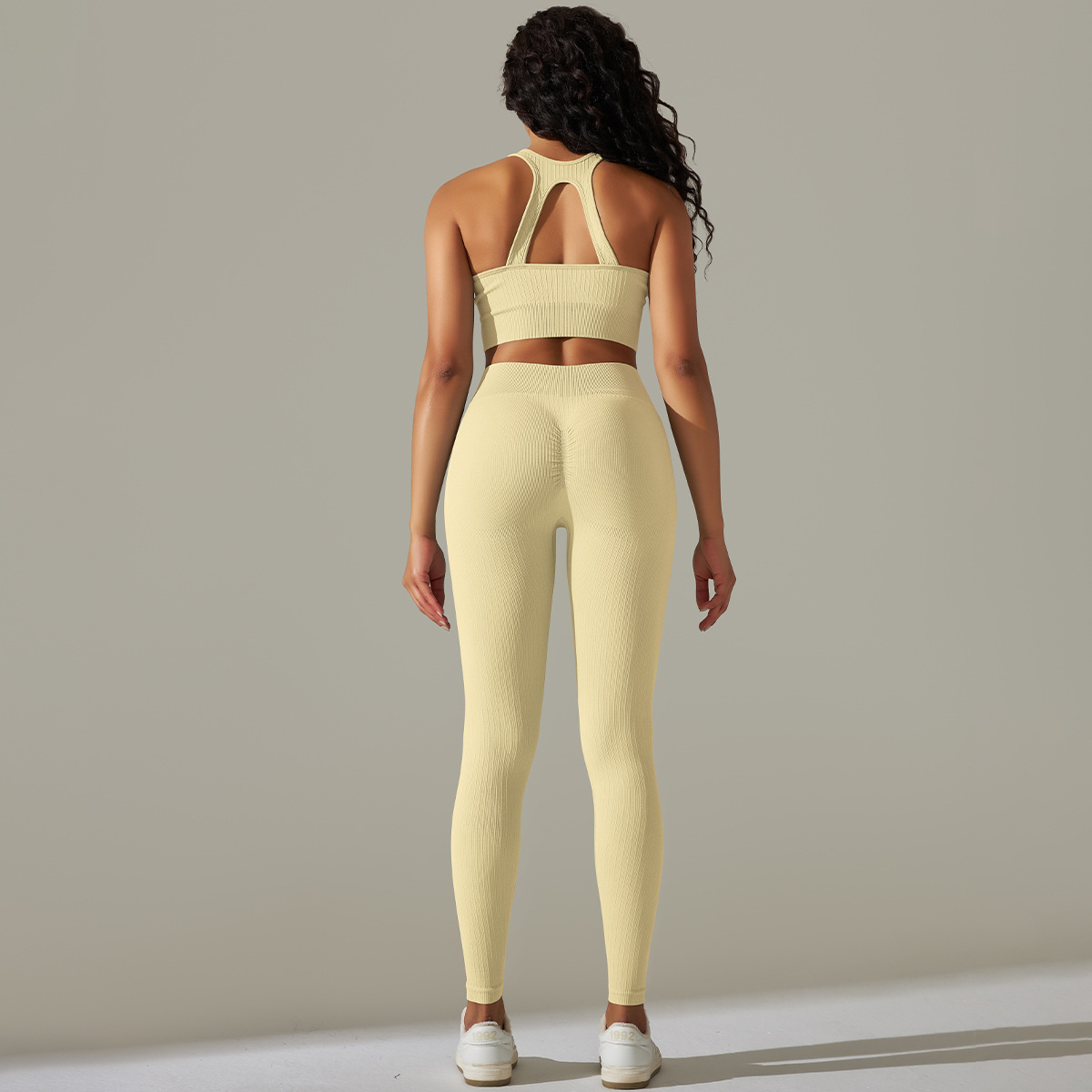 Custom Seamless Ribbed Yoga Sets Gym High Quality 2 Piece Breathable Lightweight Eco-Friendly Four-Way Stretch Fitness Yoga Wear
