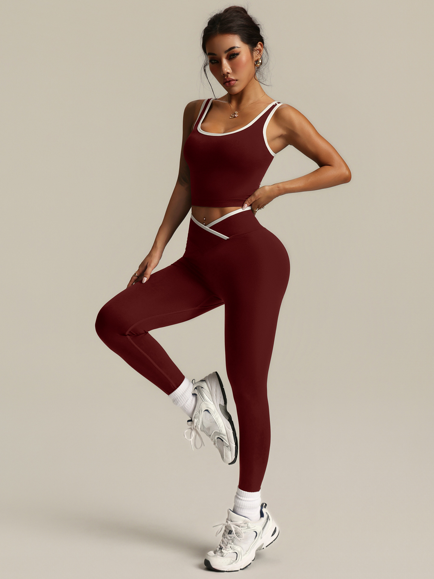 Custom Logo Women Seamless Yoga 2 Piece Set High Stretch Quick Dry Workout Tank Top Private Label Gym Activewear